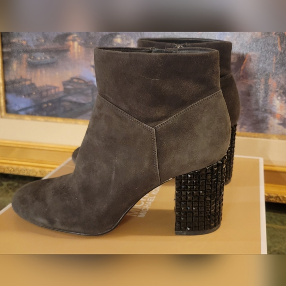 MICHAEL KORS GRAY SUEDE BOOTIE BLACK CRYSTAL HIGH HEEL BOOTS SIDE ZIPPER SZ 9.5 - Picture 5 of 11